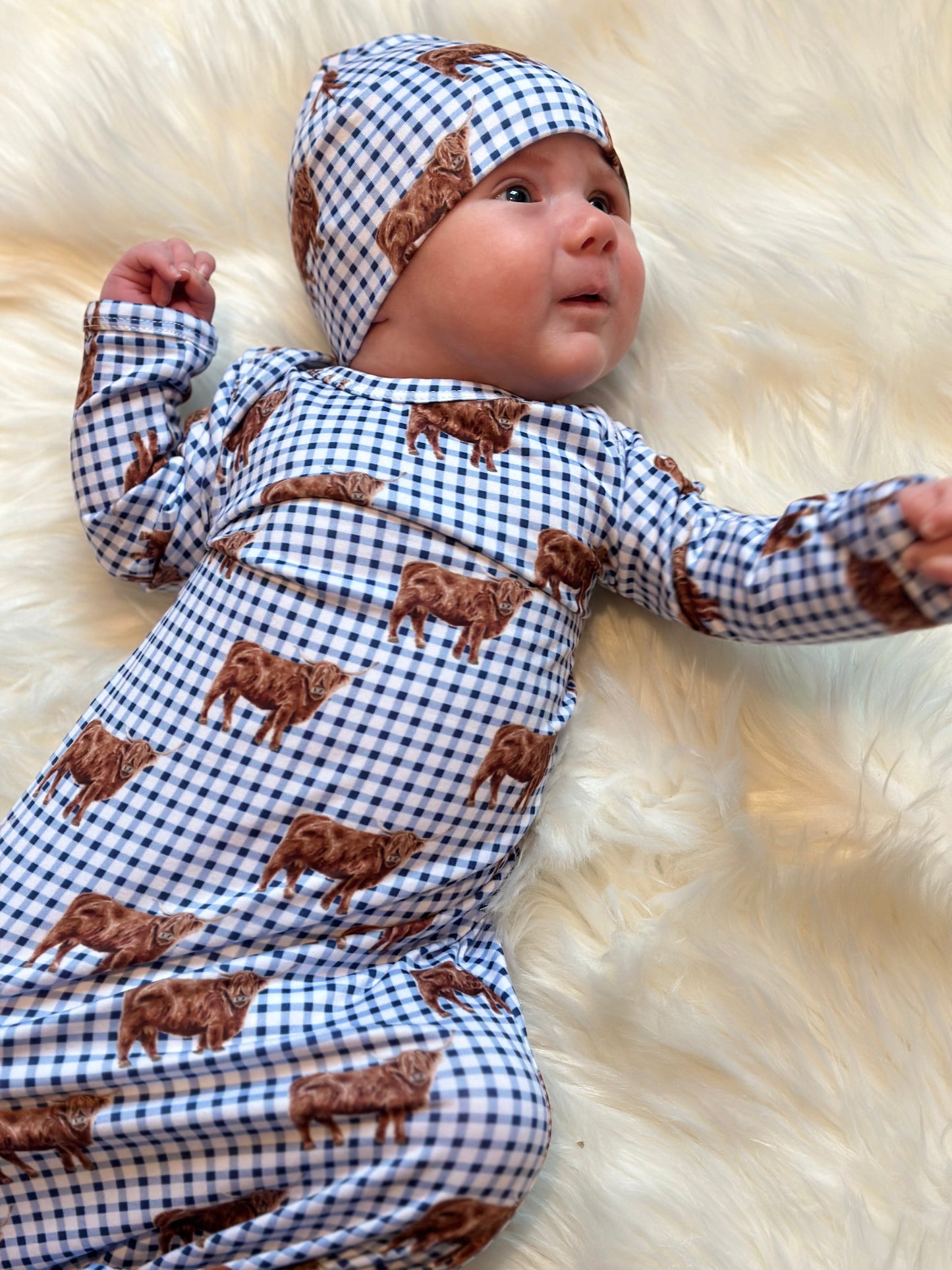 Plaid highland knotted gown and hat set