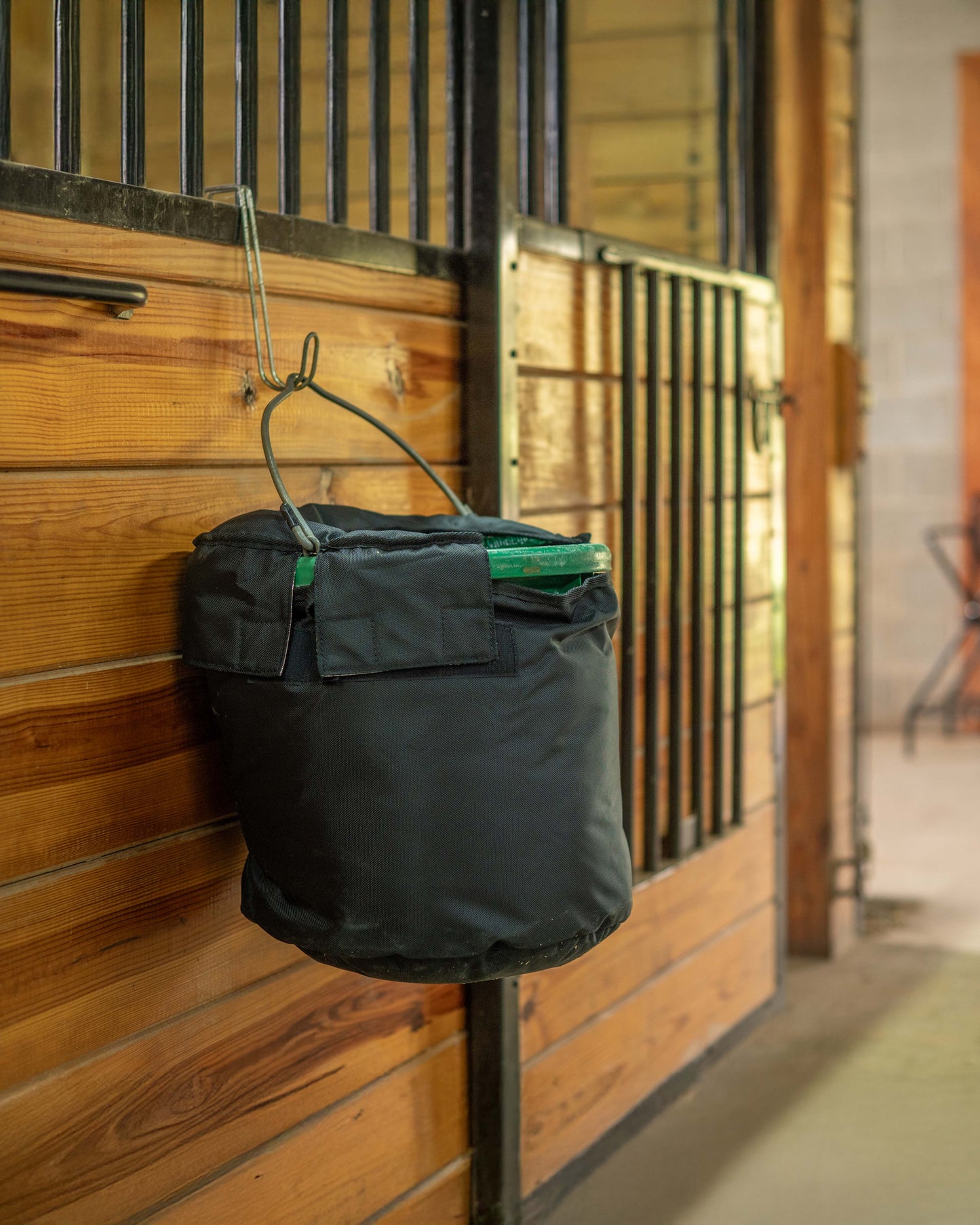 AJ Tack Insulated Water Bucket Cover - 5 Gallon